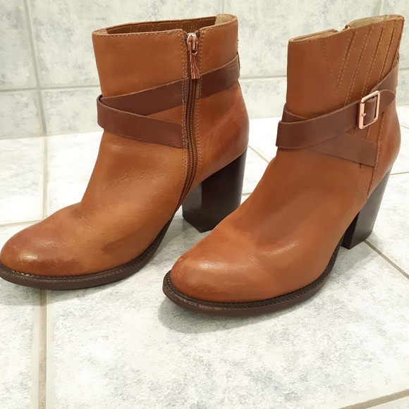 Hush Puppies Shoes - Hush Puppies women Boots size 11